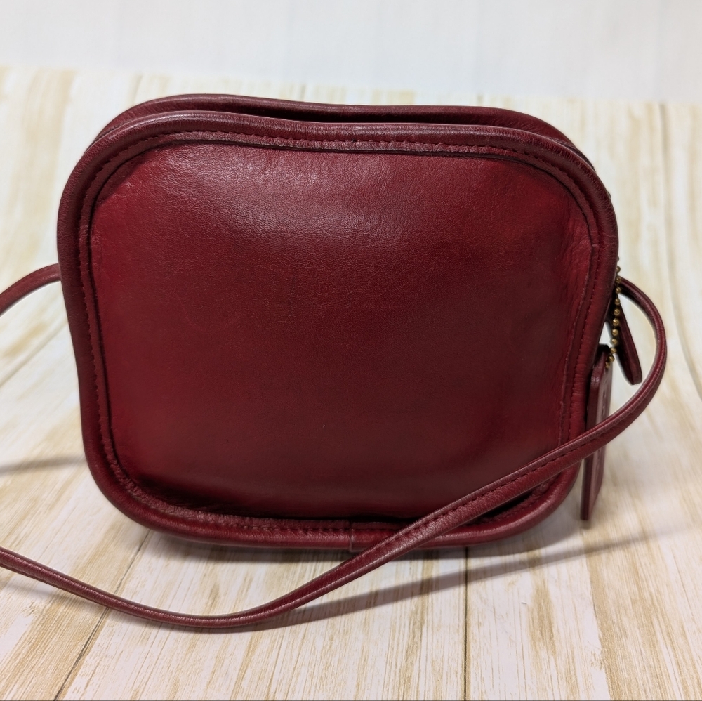 Vintage Coach Hadley Red Crossbody Bag 9935 - Picture 13 of 16